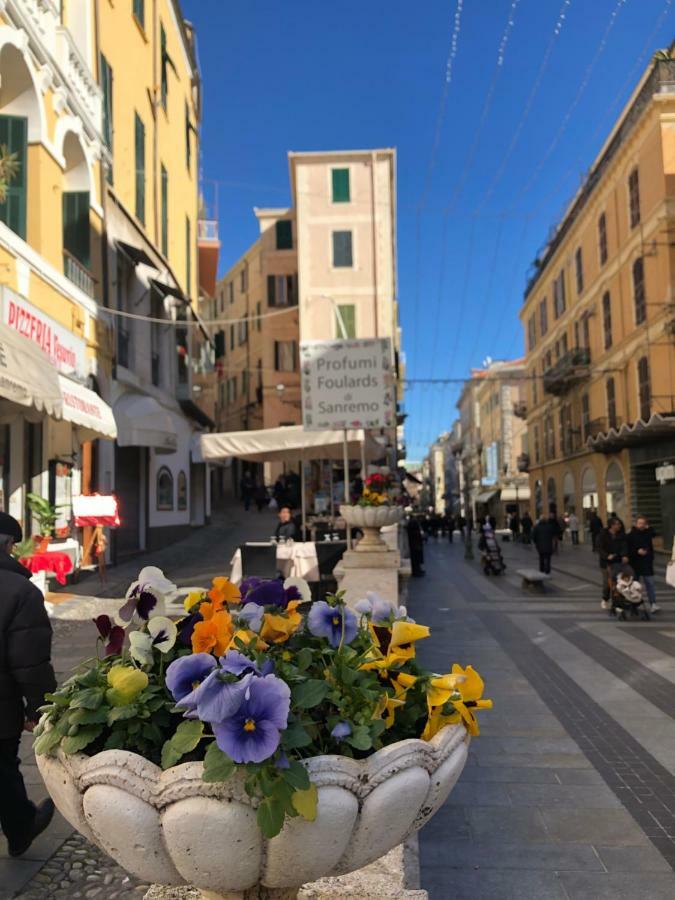 Corradi 37 Apartment Sanremo Bagian luar foto